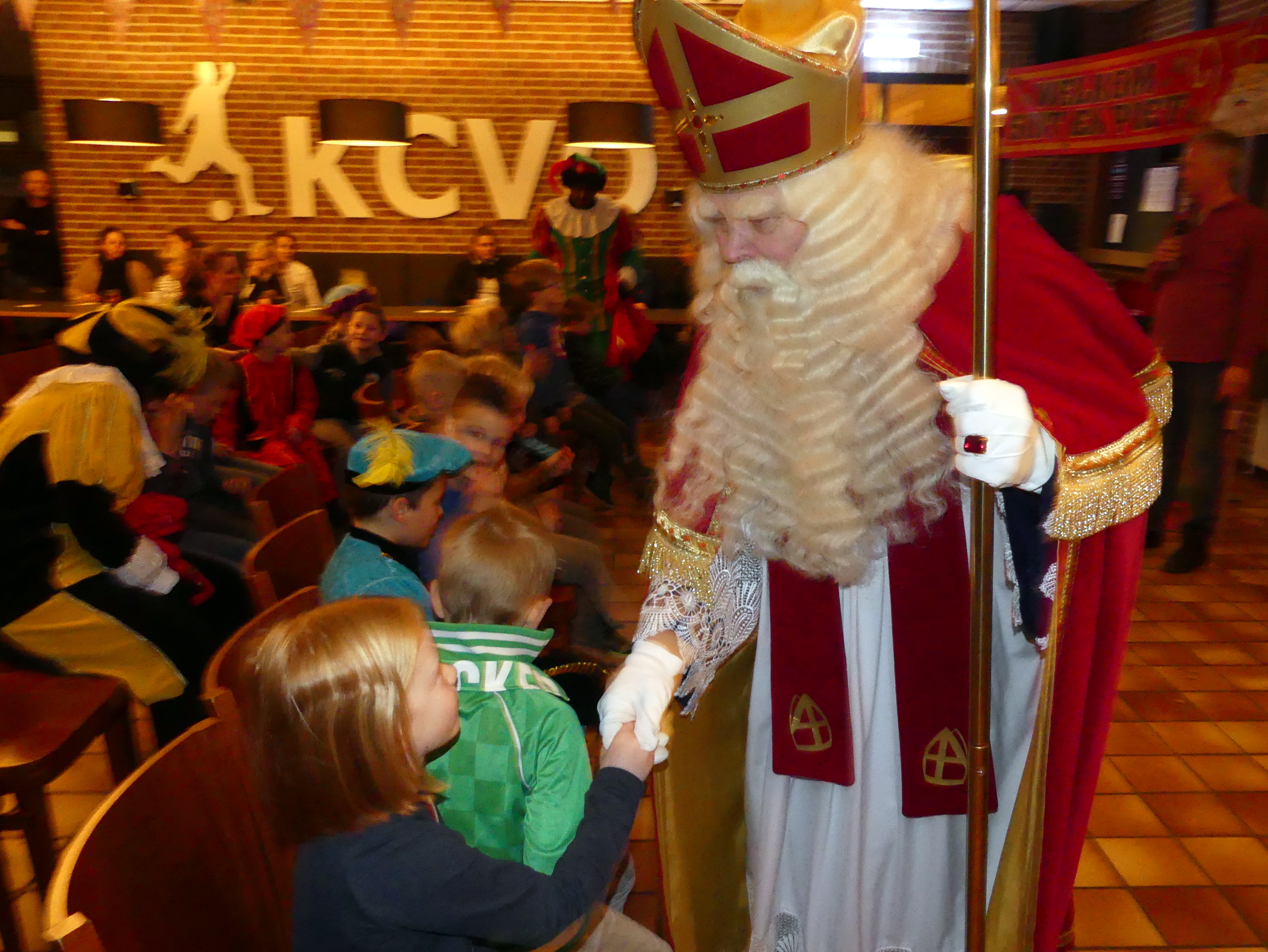 Sinterklaas dolenthousiast ontvangen