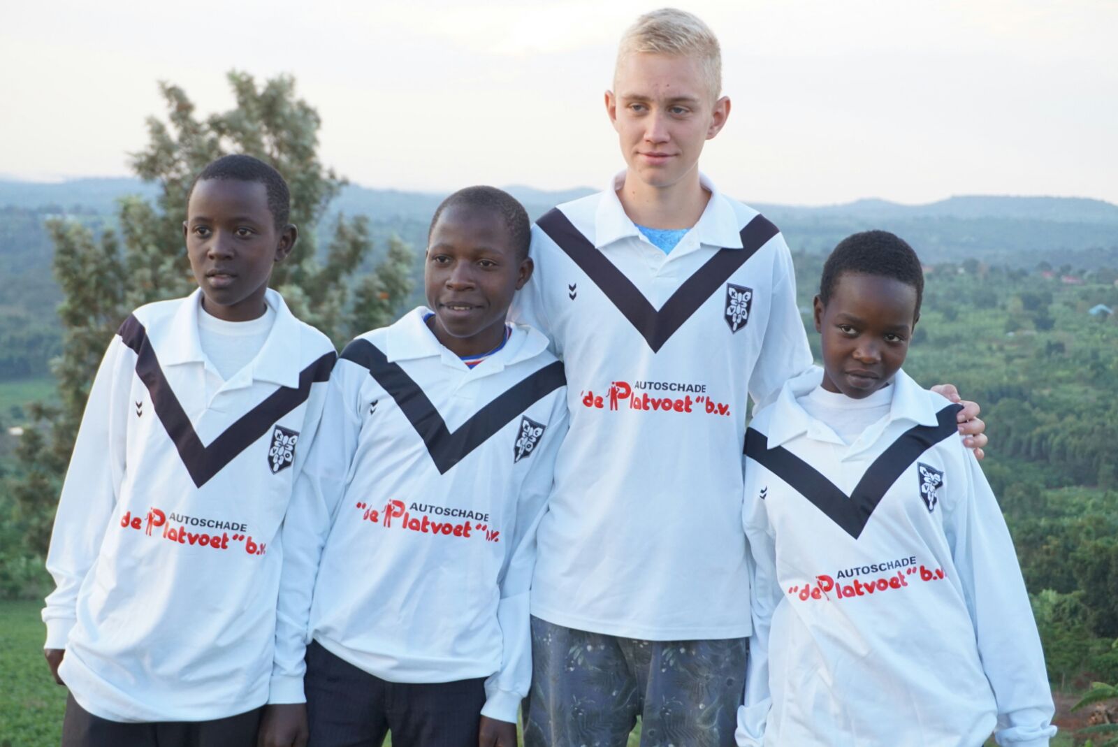 KCVO-shirts krijgen een tweede leven in Oeganda