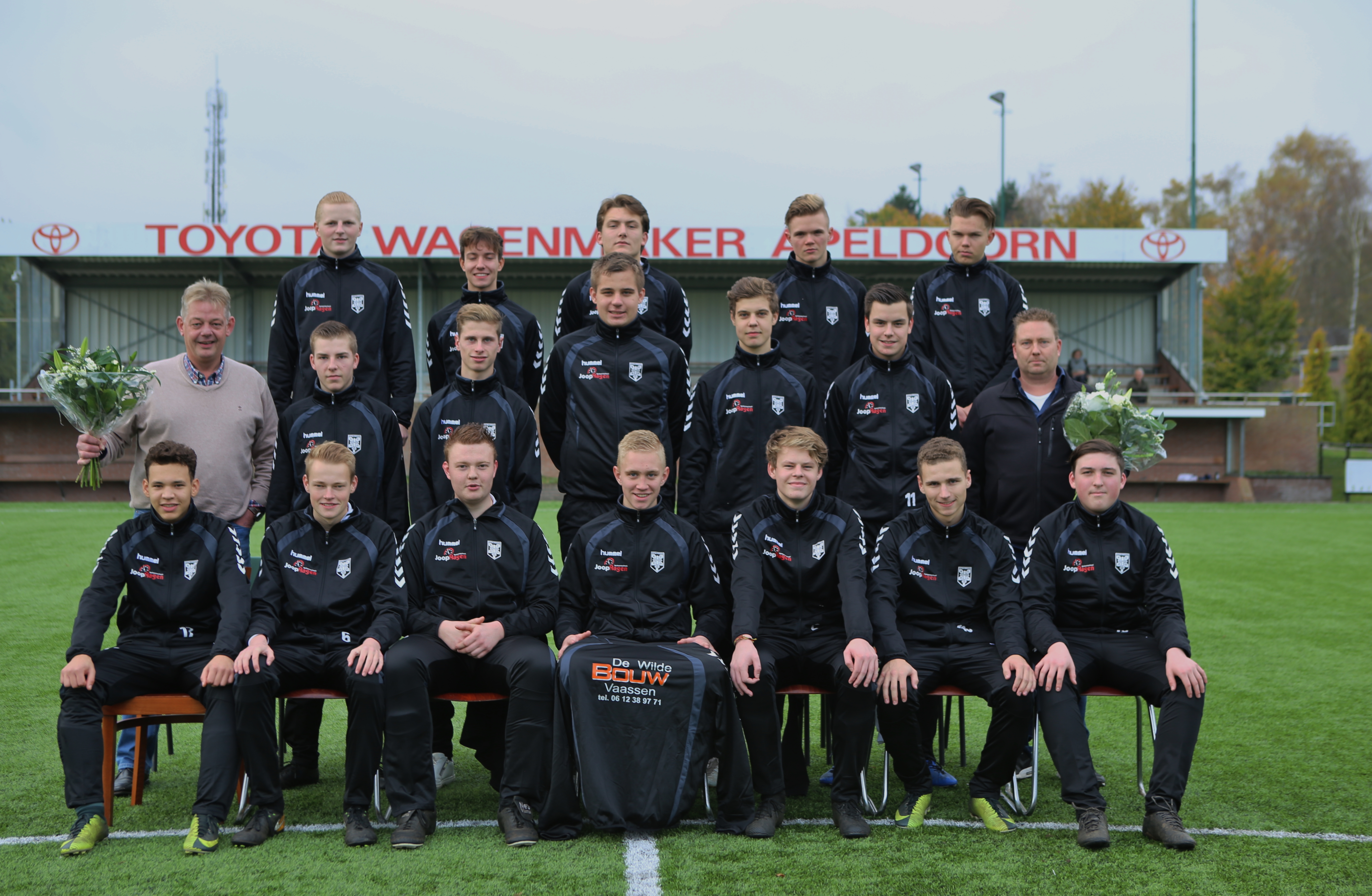 KCVO JO19 ‘aangekleed’ door sponsors