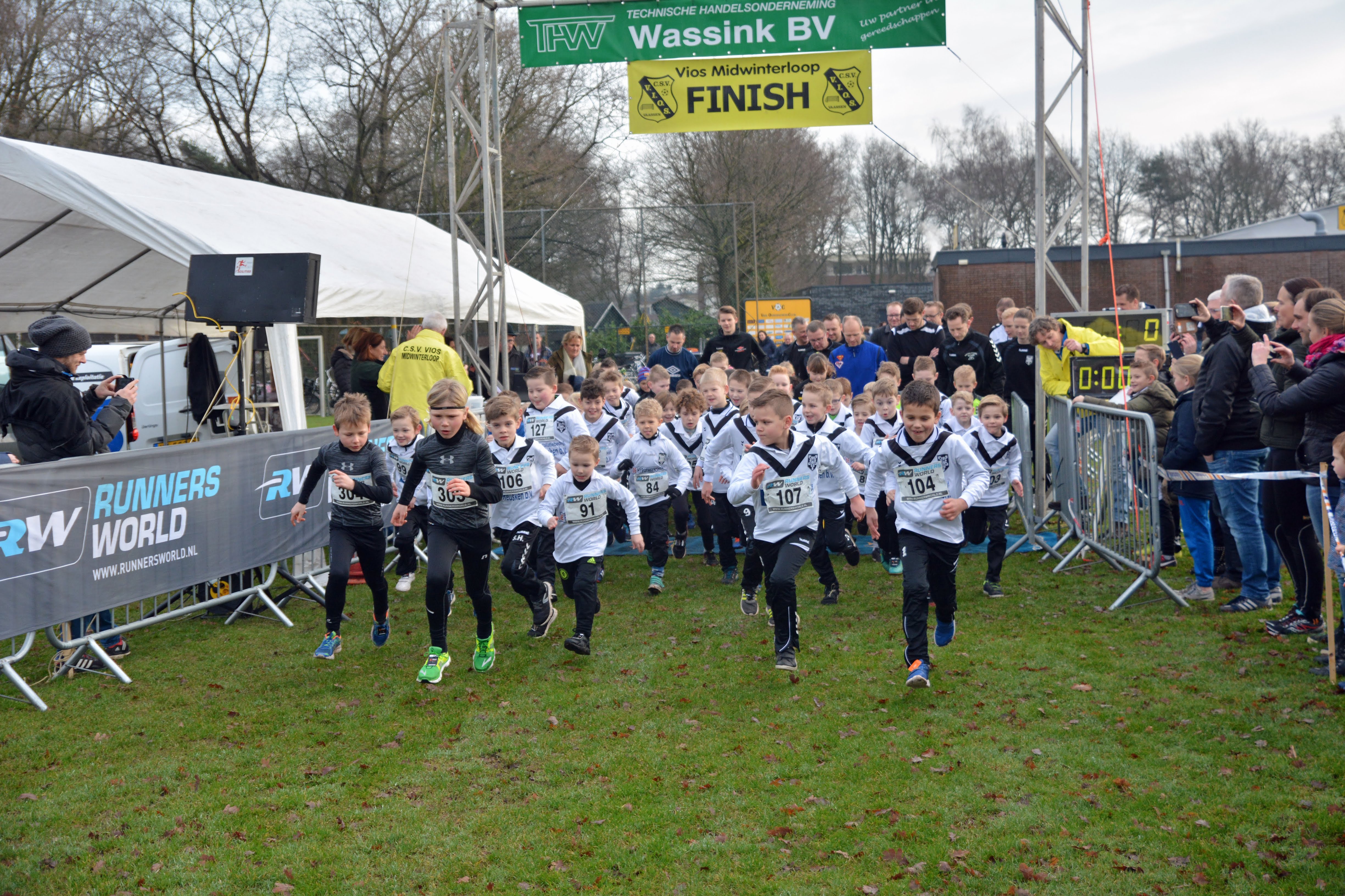 Midwinterloop kleurde weer zwart/wit
