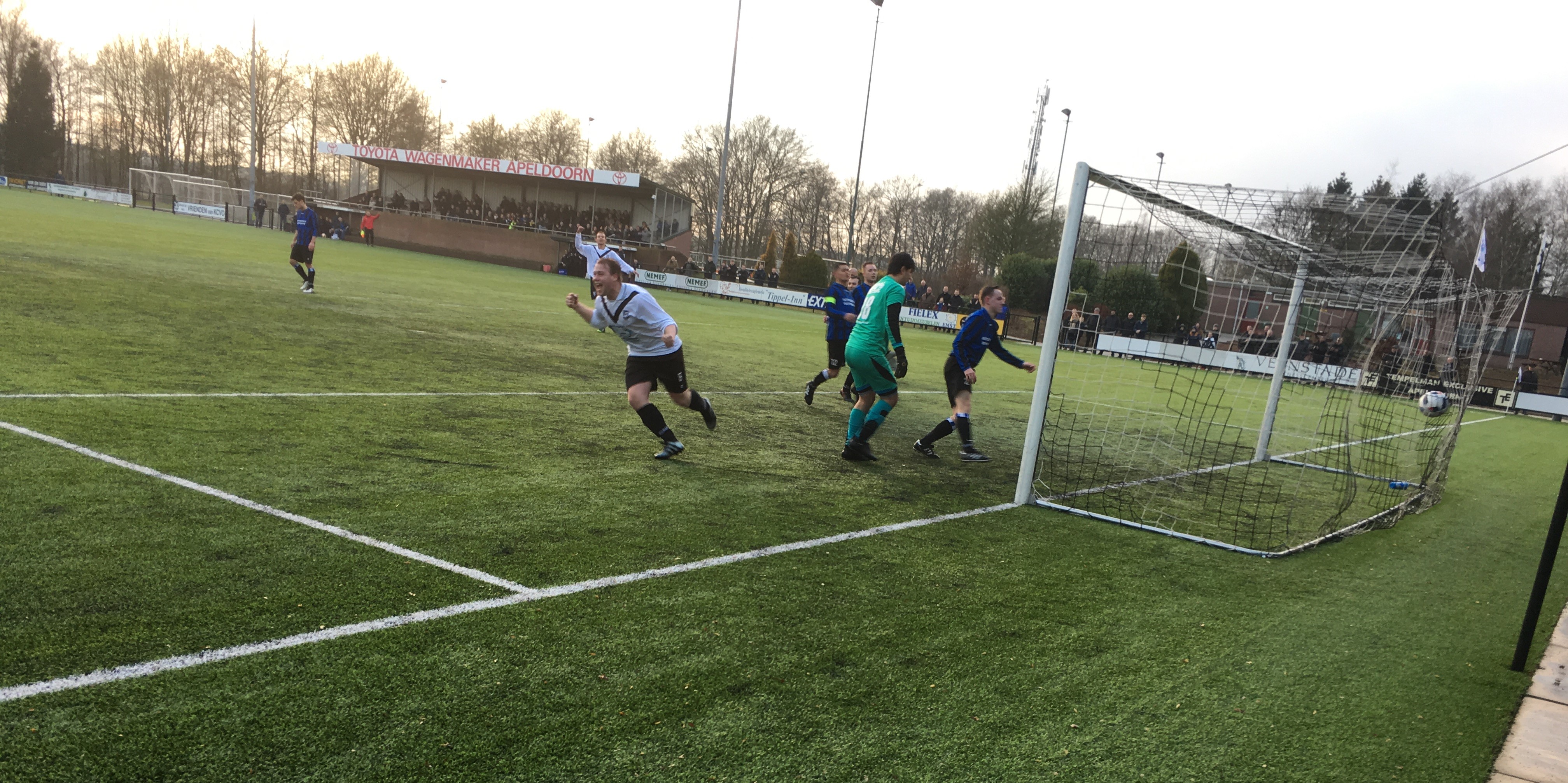 KCVO VERSLAAT APELDOORNSE BOYS