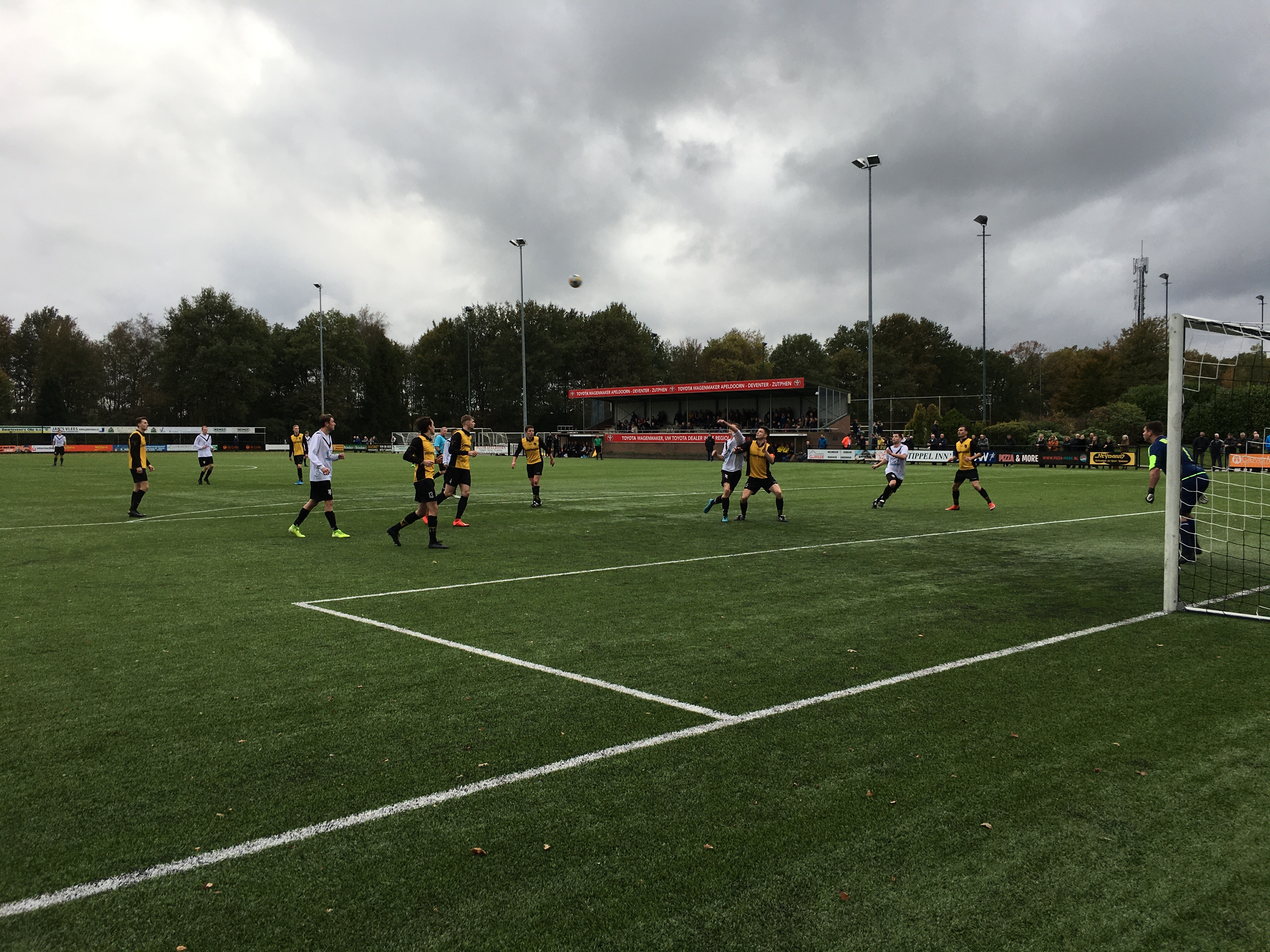Inzet, strijdlust en mooi voetbal levert KCVO eerste 3 winstpunten op