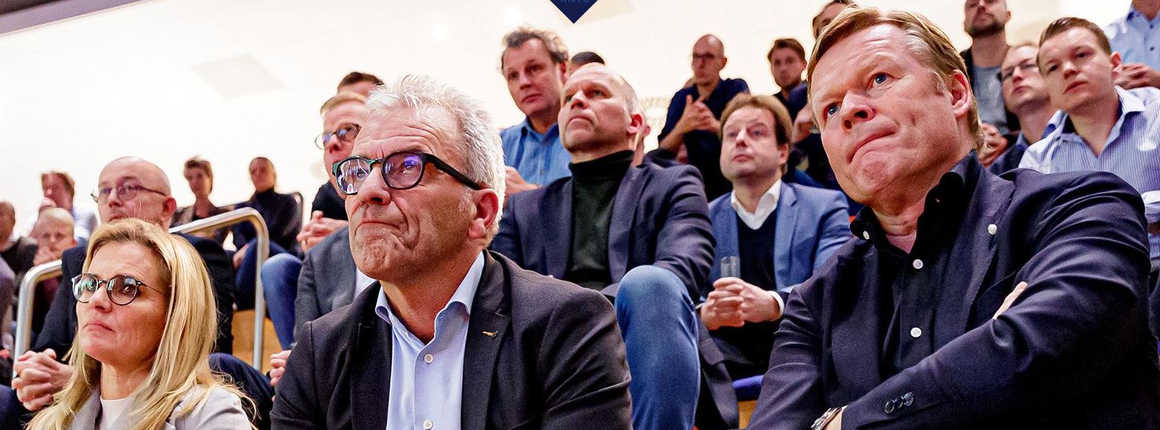 BRIEF VAN BONDSCOACHES WIEGMAN EN KOEMAN: 'WE HEBBEN JULLIE NU NODIG!'