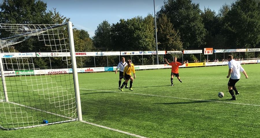 KCVO MOEIZAAM LANGS VOORST.